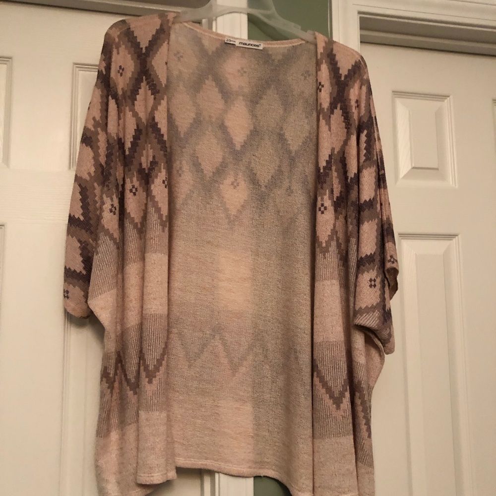 XL pink and tan sweater